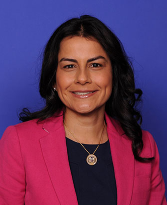 Nanette Diaz Barragan