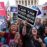 Protesters outside SCOTUS 2022